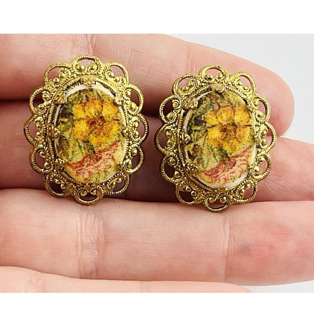 Vintage West Germany Flower Oval Sugar Earrings Clip -on Floral Orange Filligree